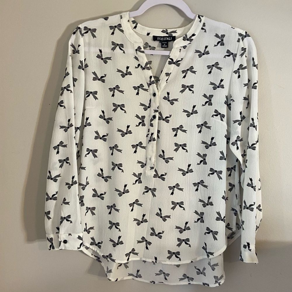 Roz & Ali Bow Pattern Blouse - White and Black